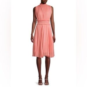 NANETTE NANETTE LEPORE
Shirred Pleated Midi Dress. Size 6. NWOT